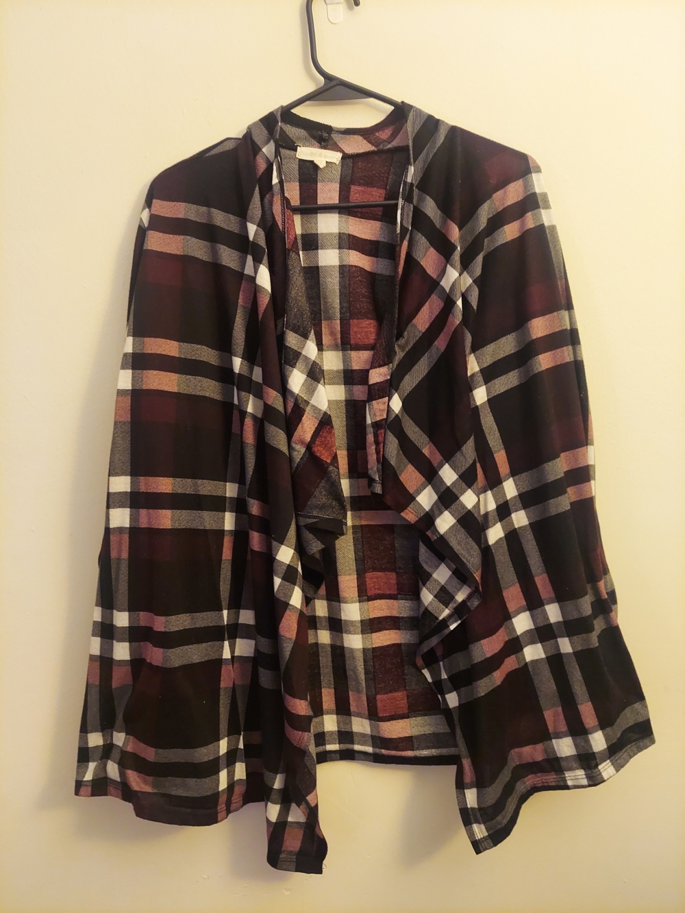 Plaid Open-Front Cardigan Shrug in Black and Burgundy